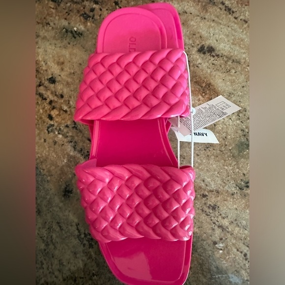 Old navy Barbie pink slides size 7 - Picture 6 of 7